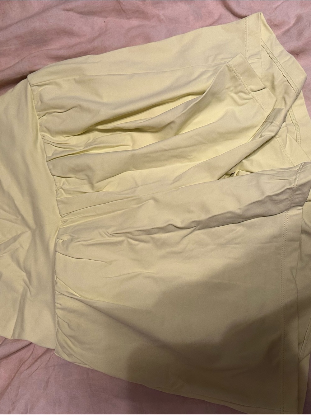 HALARA bright yellow shorts
